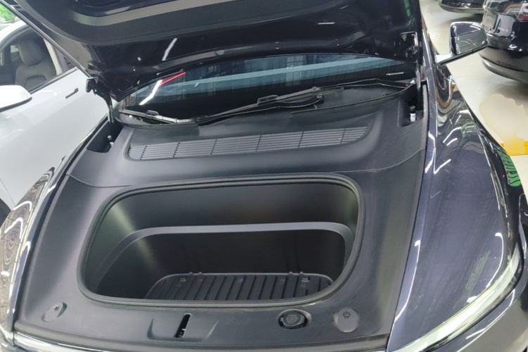 Used Tesla Model Y 2025 Rear-Wheel-Drive Version Engine Bay