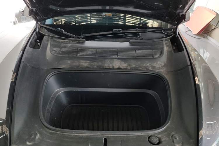 Used Tesla Model Y 2025 Rear-Wheel Drive First Edition Engine Bay
