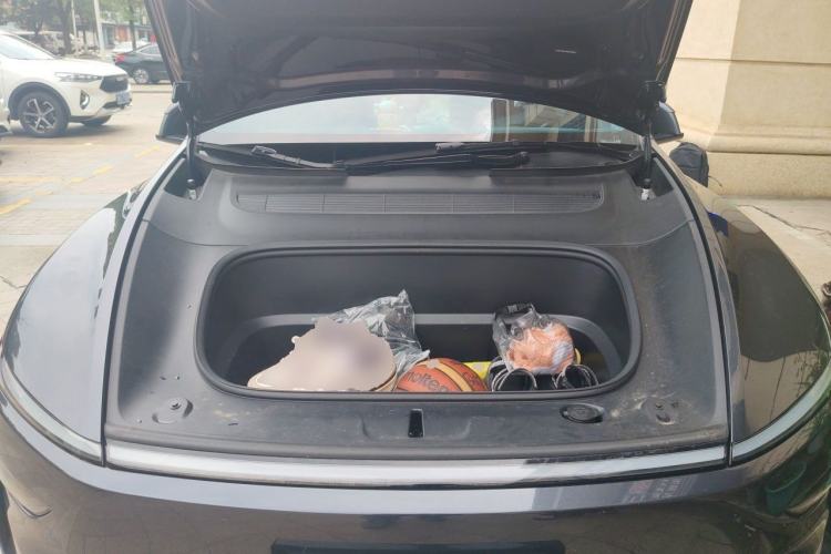 Used Tesla Model Y 2025 Rear-Wheel-Drive Version Engine Bay