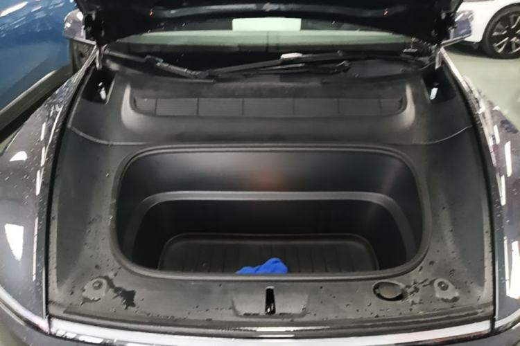 Used Tesla Model Y 2025 Rear-Wheel-Drive Version Engine Bay