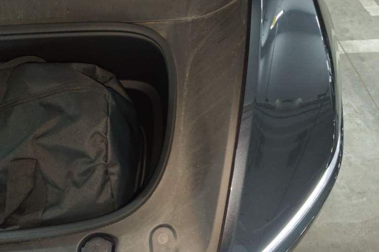 Used Tesla Model Y 2025 Rear-Wheel-Drive Version Engine Bay Left