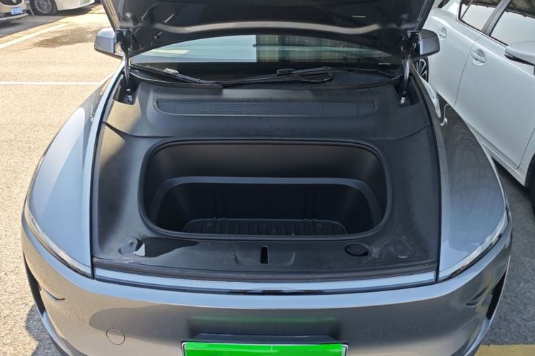 Used Tesla Model Y 2025 Rear-Wheel-Drive Version Engine Bay