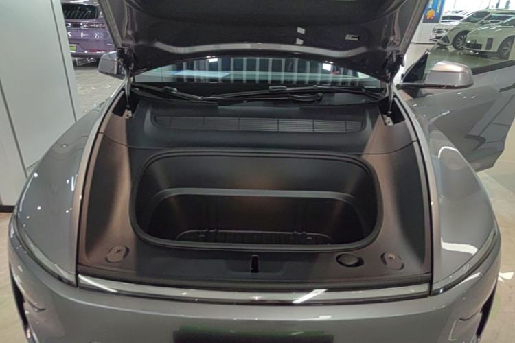 Used Tesla Model Y 2025 Long-Range All-Wheel-Drive Version Engine Bay
