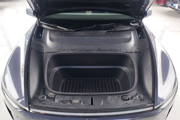 Used Tesla Model Y 2025 Rear-Wheel-Drive Version Engine Bay