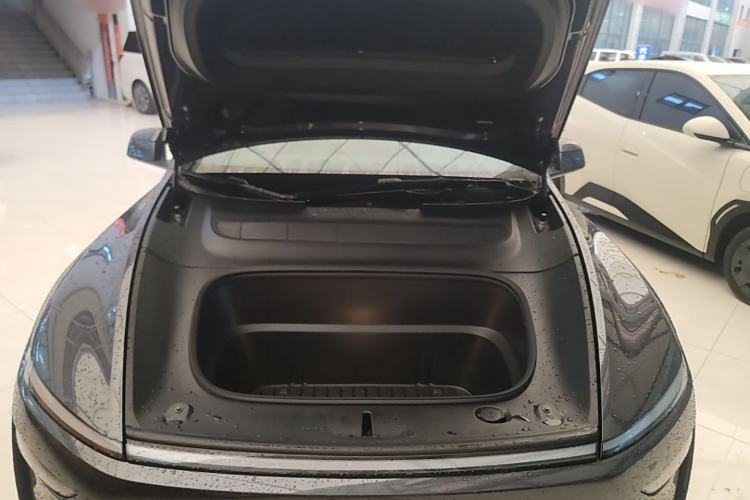 Used Tesla Model Y 2025 Rear-Wheel-Drive Version Engine Bay