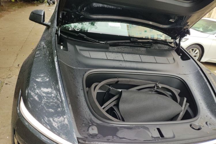 Used Tesla Model Y 2025 Long-Range All-Wheel-Drive Version Engine Bay Right