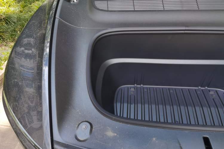 Used Tesla Model Y 2025 Long-Range All-Wheel-Drive Version Engine Bay Right