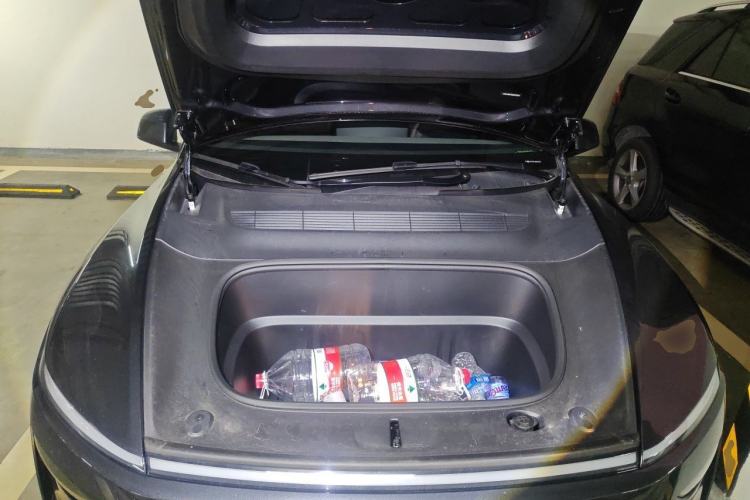 Used Tesla Model Y 2025 Rear-Wheel-Drive Version Engine Bay