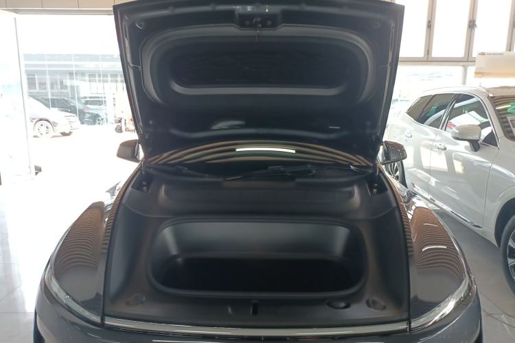 Used Tesla Model Y 2025 Rear-Wheel-Drive Version Engine Bay
