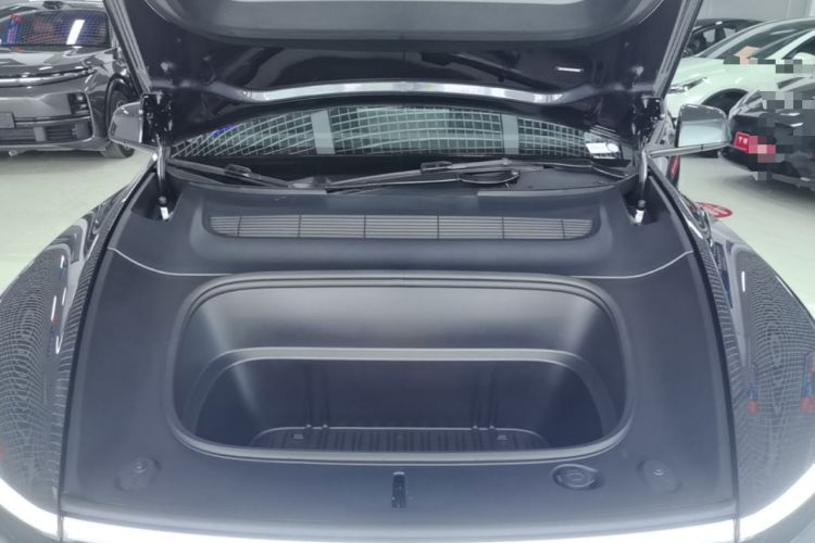 Used Tesla Model Y 2025 Rear-Wheel-Drive Version Engine Bay
