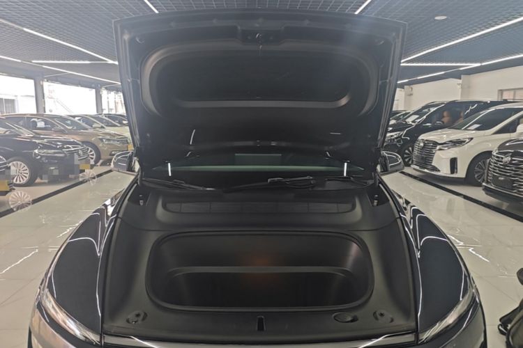 Used Tesla Model Y 2025 Rear-Wheel-Drive Version Engine Bay