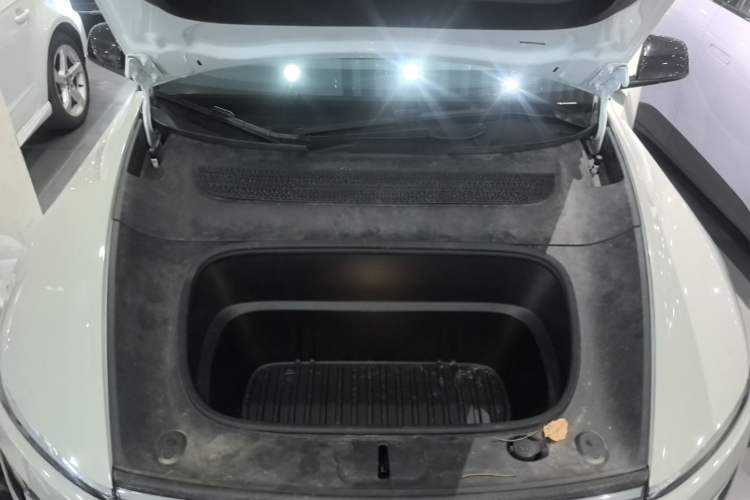 Used Tesla Model Y 2025 Rear-Wheel-Drive Version Engine Bay