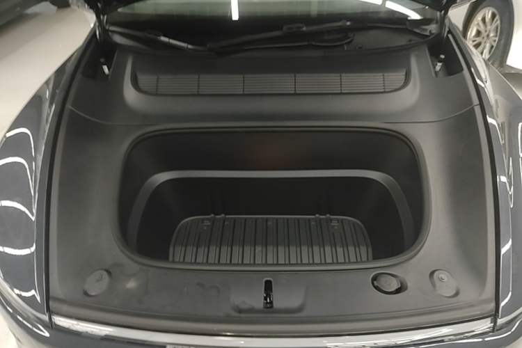 Used Tesla Model Y 2025 Rear-Wheel Drive First Edition Engine Bay