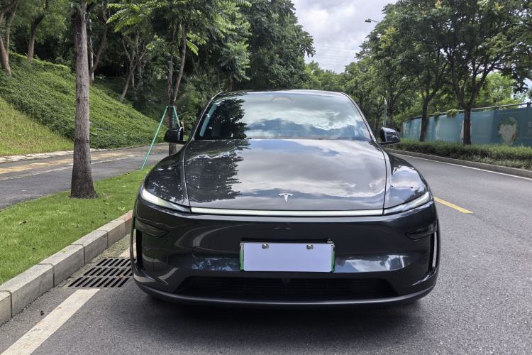 Used Tesla Model Y 2025 Rear-Wheel-Drive Version Exterior 1