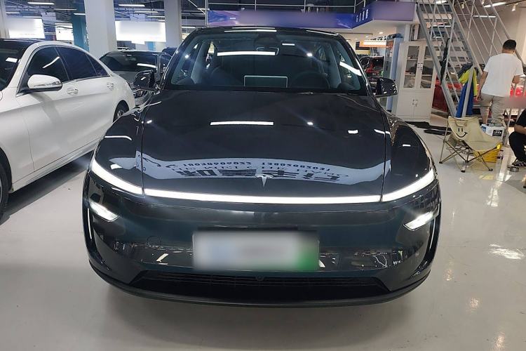 Used Tesla Model Y 2025 Rear-Wheel Drive First Edition Exterior 1