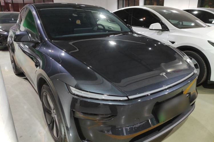 Used Tesla Model Y 2025 Long-Range All-Wheel Drive First Edition Exterior 1