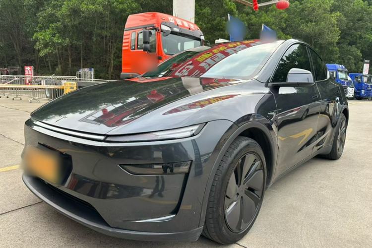 Used Tesla Model Y 2025 Rear-Wheel-Drive Version Exterior 1