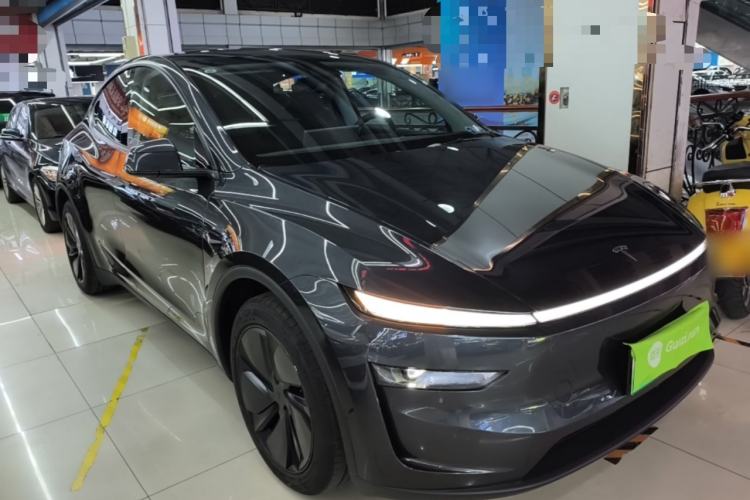 Used Tesla Model Y 2025 Rear-Wheel Drive First Edition Exterior 1