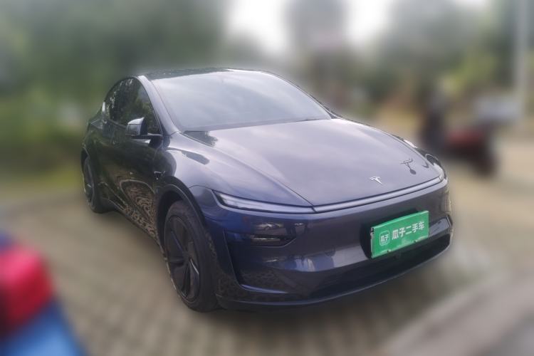 Used Tesla Model Y 2025 Rear-Wheel-Drive Version Exterior 2
