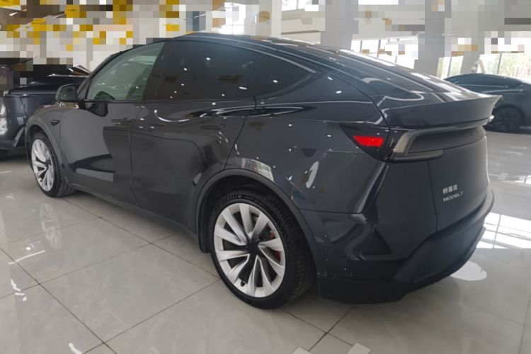 Used Tesla Model Y 2025 Long-Range All-Wheel-Drive Version Exterior 2
