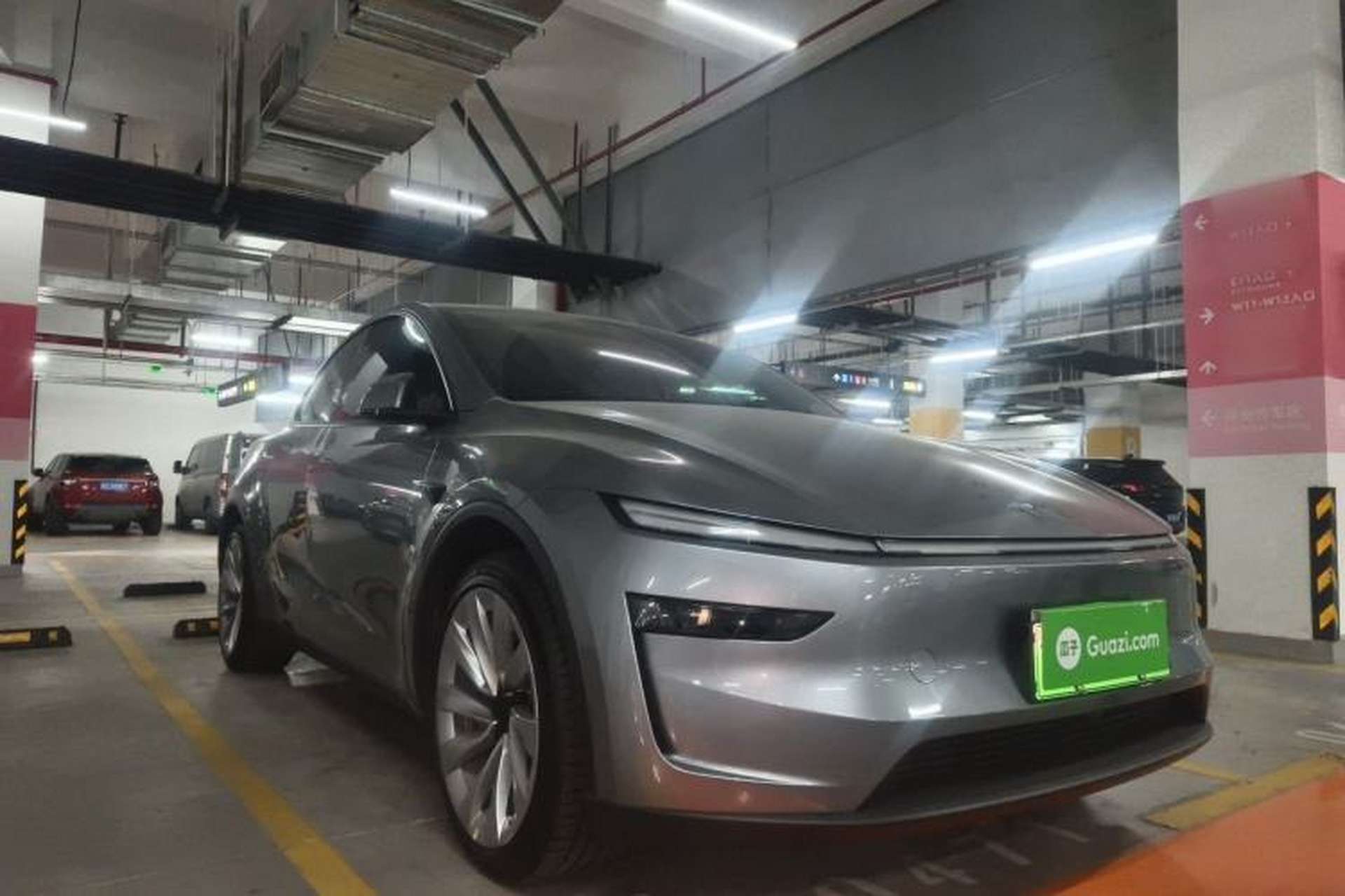 Used Tesla Model Y 2025 Rear-Wheel Drive First Edition Exterior 2