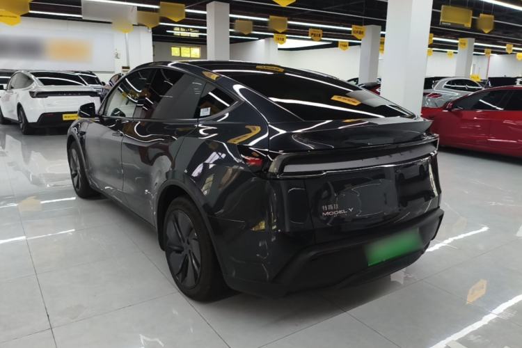 Used Tesla Model Y 2025 Rear-Wheel-Drive Version Exterior 2