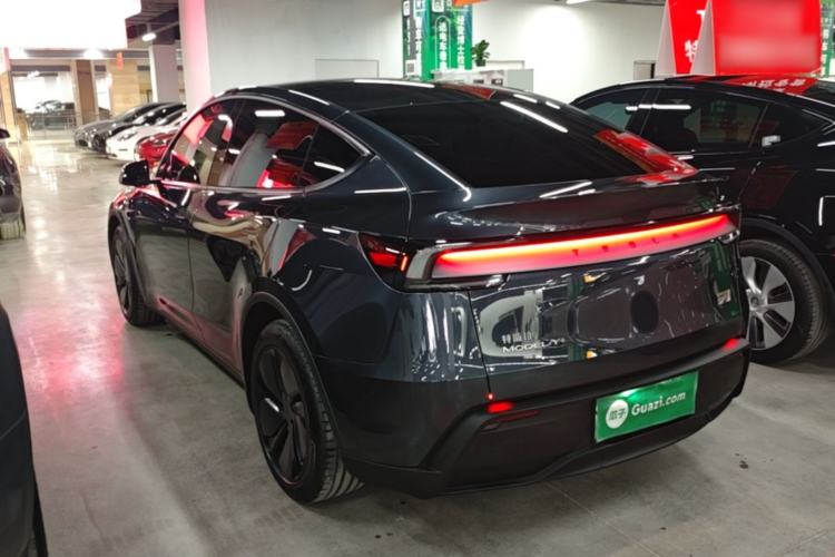 Used Tesla Model Y 2025 Long-Range All-Wheel Drive First Edition Exterior 2