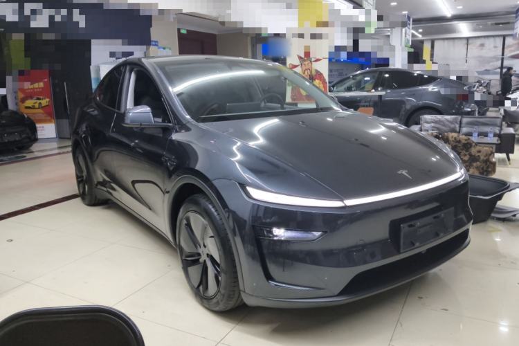 Used Tesla Model Y 2025 Rear-Wheel-Drive Version Exterior 2