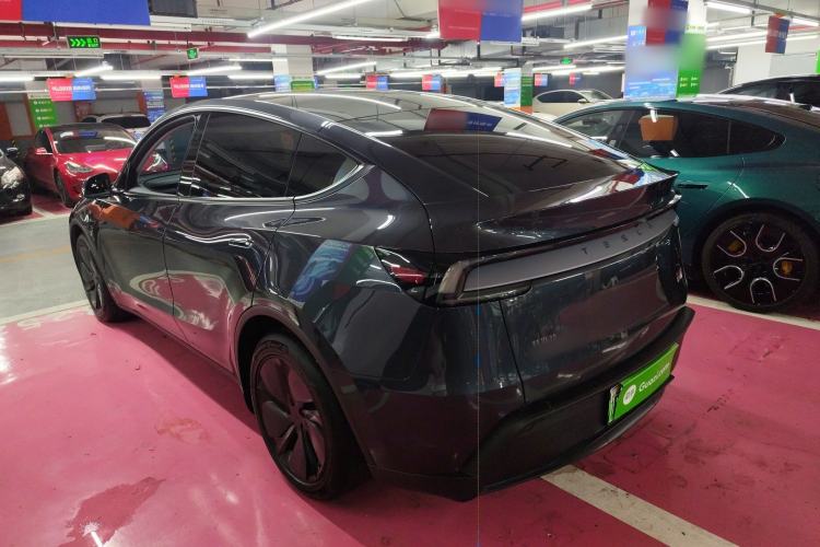 Used Tesla Model Y 2025 Long-Range All-Wheel Drive First Edition Exterior 2