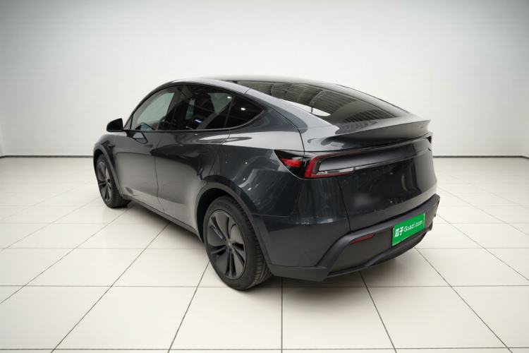 Used Tesla Model Y 2025 Long-Range All-Wheel Drive First Edition Exterior 3