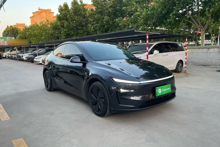 Used Tesla Model Y 2025 Rear-Wheel-Drive Version Exterior 3