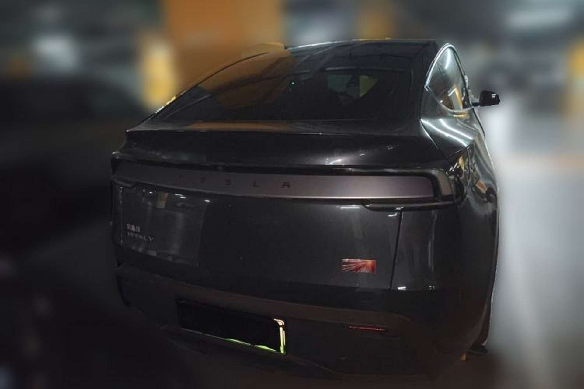 Used Tesla Model Y 2025 Rear-Wheel Drive First Edition Exterior 4