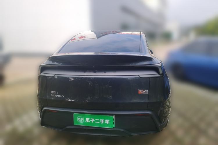 Used Tesla Model Y 2025 Rear-Wheel-Drive Version Exterior 4