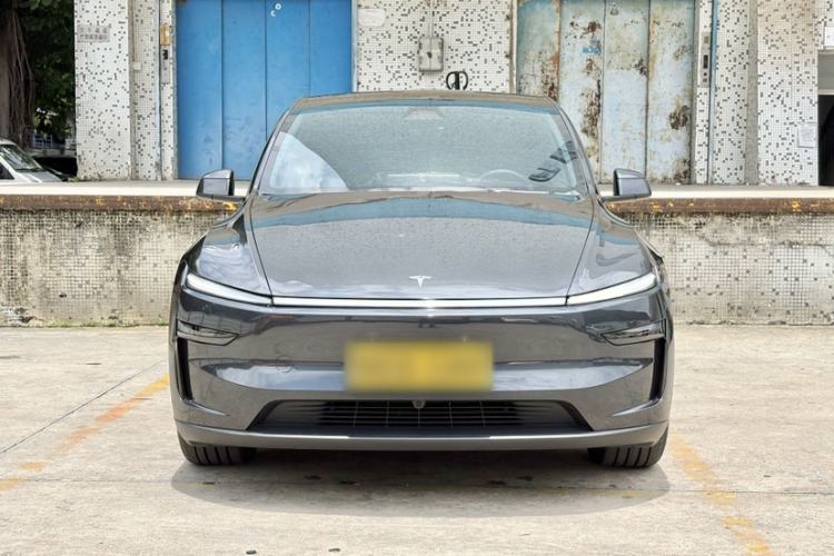 Used Tesla Model Y 2025 Rear-Wheel-Drive Version Exterior 6