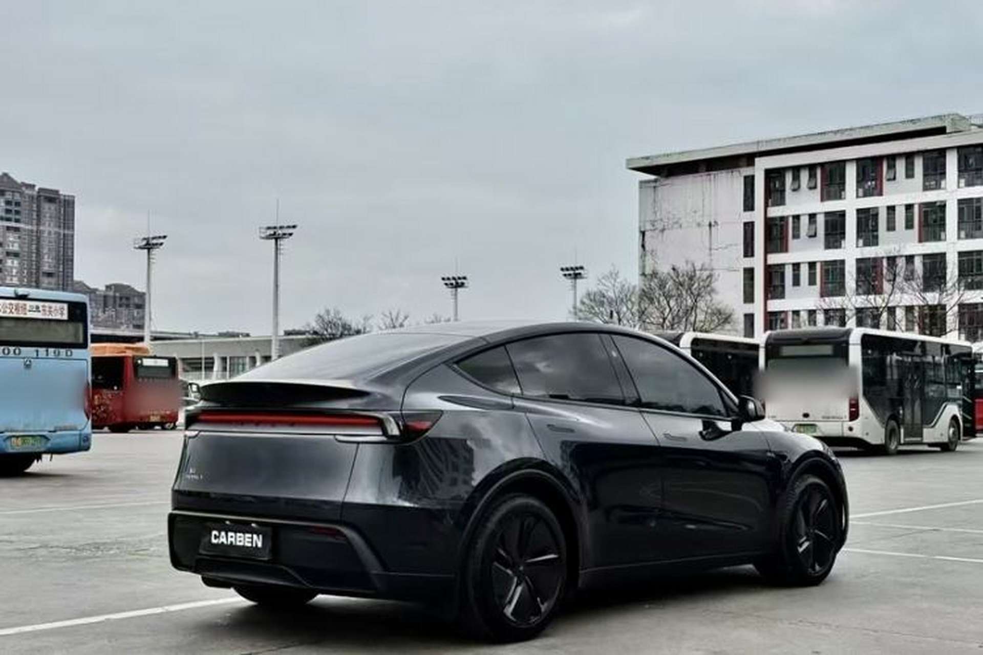 Used Tesla Model Y 2025 Rear-Wheel-Drive Version Exterior 7