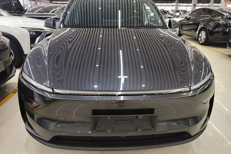 Used Tesla Model Y 2025 Long-Range All-Wheel-Drive Version Front
