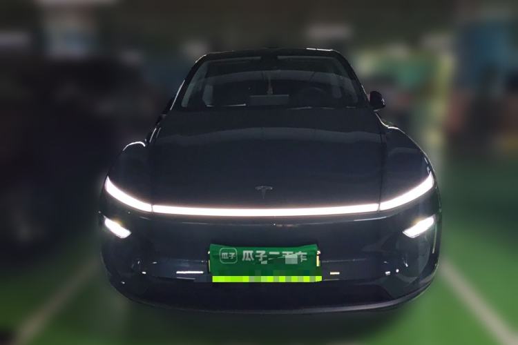 Used Tesla Model Y 2025 Rear-Wheel Drive First Edition Front