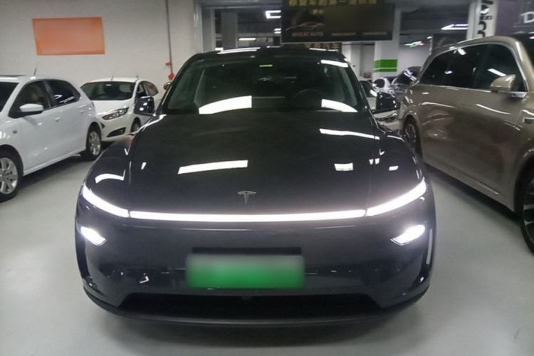 Used Tesla Model Y 2025 Long-Range All-Wheel Drive First Edition Front