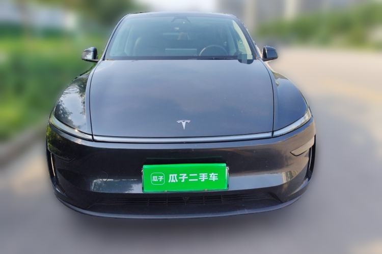 Used Tesla Model Y 2025 Rear-Wheel-Drive Version Front