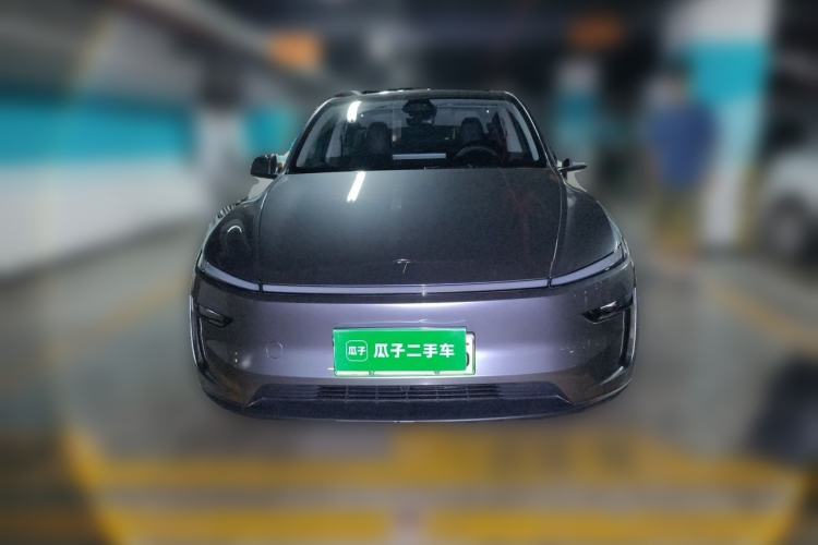 Used Tesla Model Y 2025 Long-Range All-Wheel-Drive Version Front