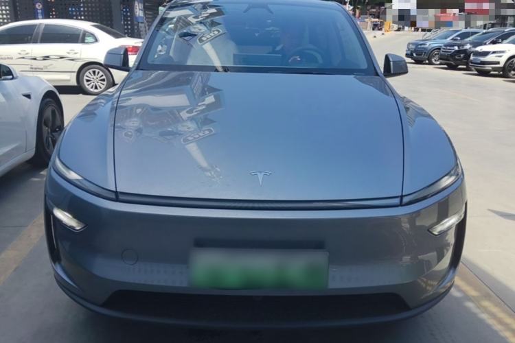 Used Tesla Model Y 2025 Rear-Wheel-Drive Version Front