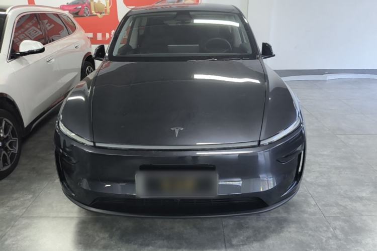 Used Tesla Model Y 2025 Rear-Wheel Drive First Edition Front