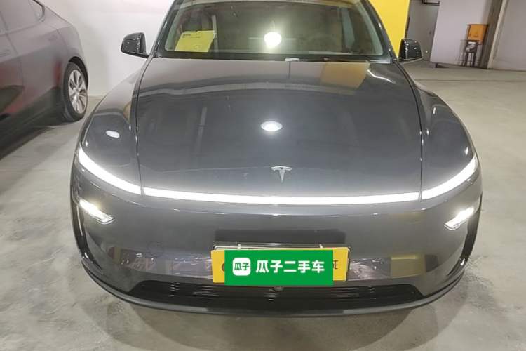 Used Tesla Model Y 2025 Long-Range All-Wheel Drive First Edition Front