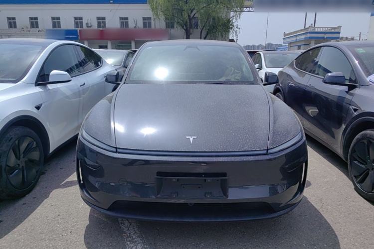 Used Tesla Model Y 2025 Rear-Wheel-Drive Version Front