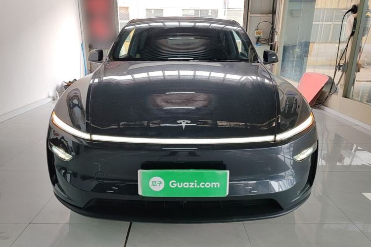 Used Tesla Model Y 2025 Rear-Wheel Drive First Edition Front
