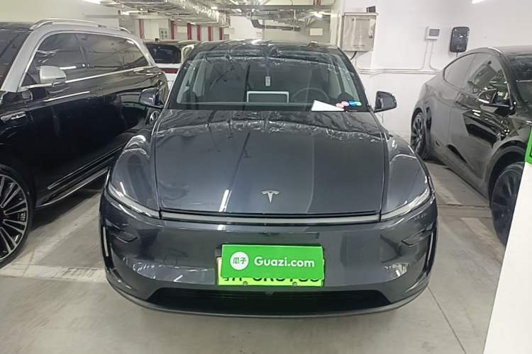 Used Tesla Model Y 2025 Long-Range All-Wheel Drive First Edition Front