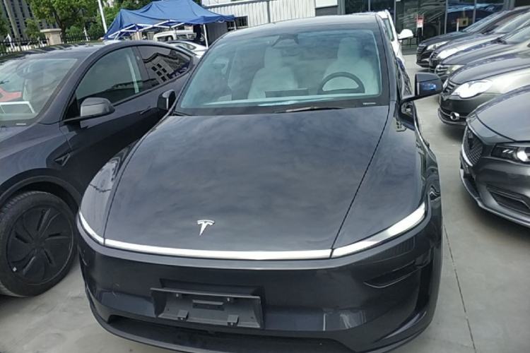 Used Tesla Model Y 2025 Long-Range All-Wheel-Drive Version Front
