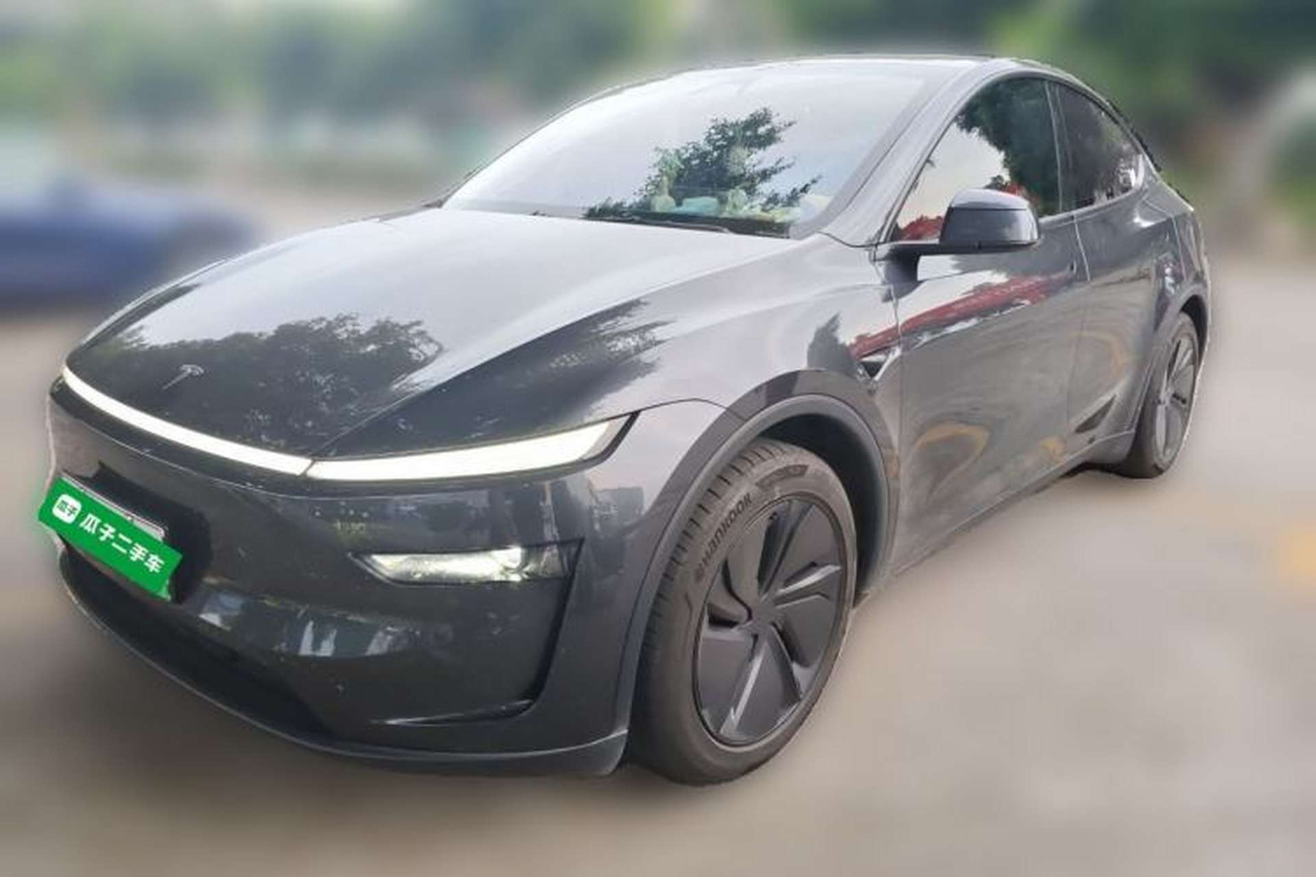 Used Tesla Model Y 2025 Long-Range All-Wheel Drive First Edition Front Left 45 Deg