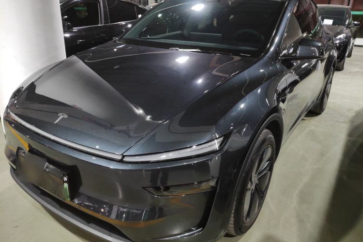 Used Tesla Model Y 2025 Long-Range All-Wheel Drive First Edition Front Left 45 Deg