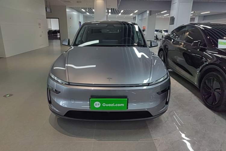 Used Tesla Model Y 2025 Updated Version Long-Range All-Wheel Drive Front